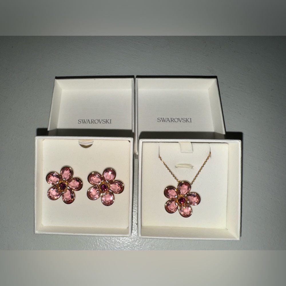 Swarovski Idyllia Necklace and Earrings Set